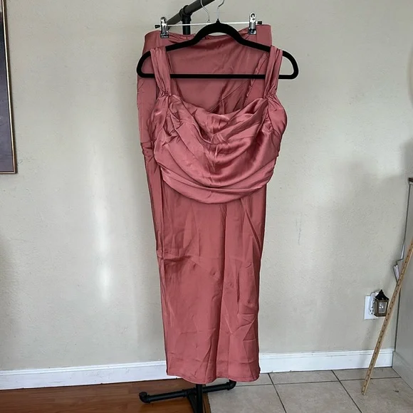 HOUSE OF CB SET Aella top 'Colette' Rose Satin Low Waist Midi Skirt NWOT‎ Size S